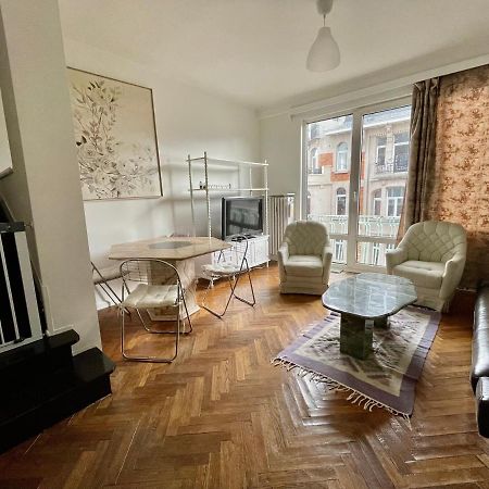 Superbe Appartement Duplex Avec Jacuzzi Brussel Buitenkant foto