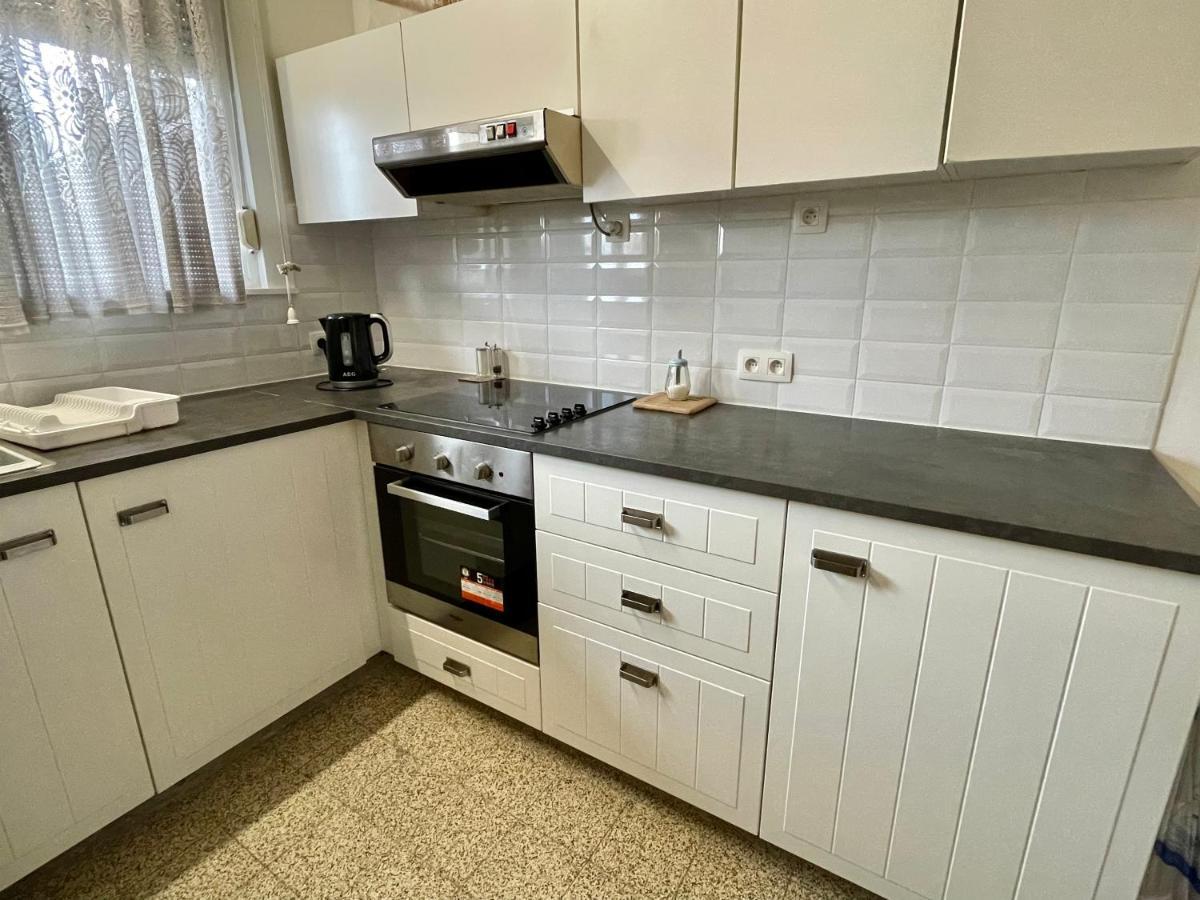 Superbe Appartement Duplex Avec Jacuzzi Brussel Buitenkant foto