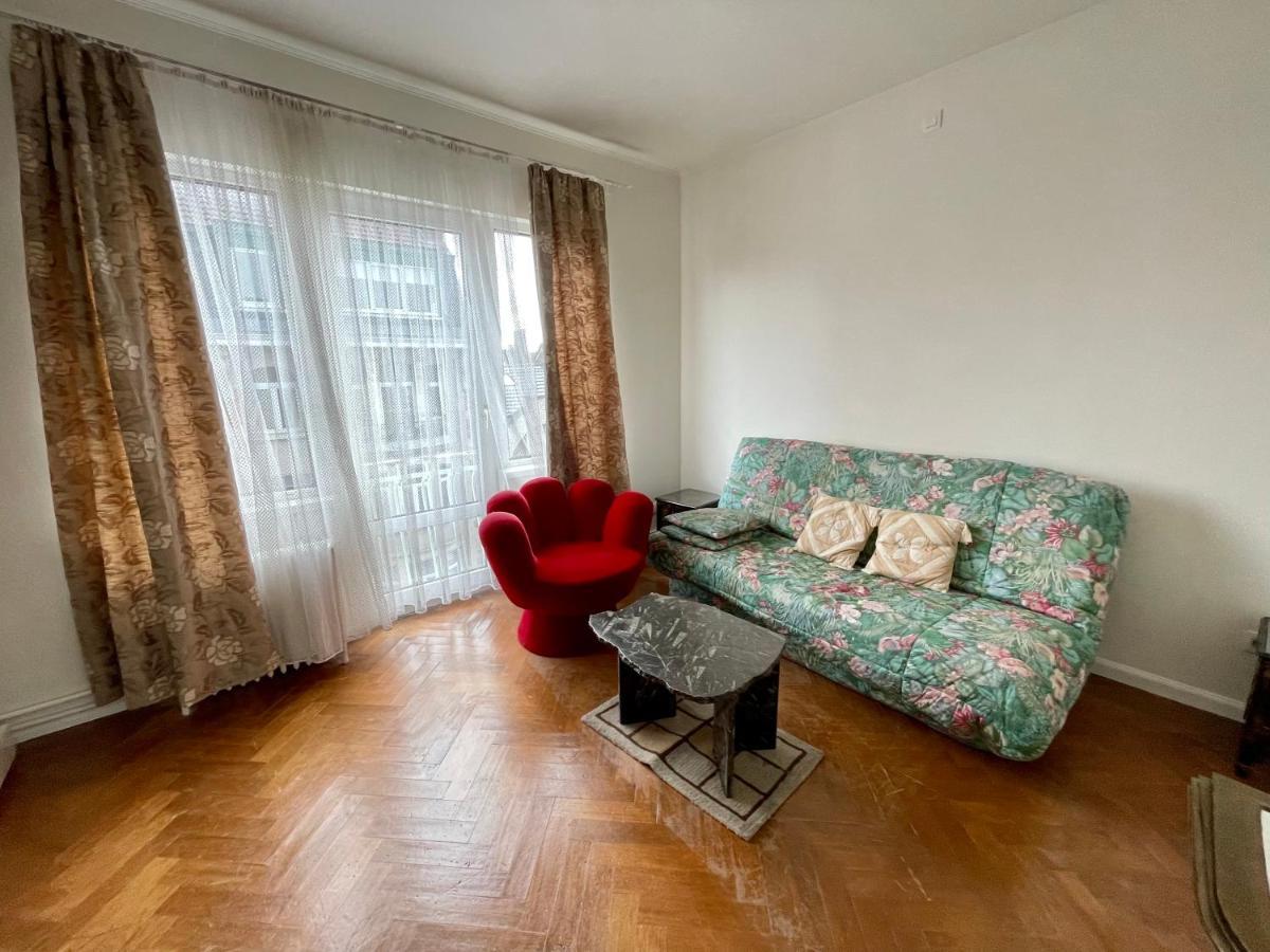 Superbe Appartement Duplex Avec Jacuzzi Brussel Buitenkant foto